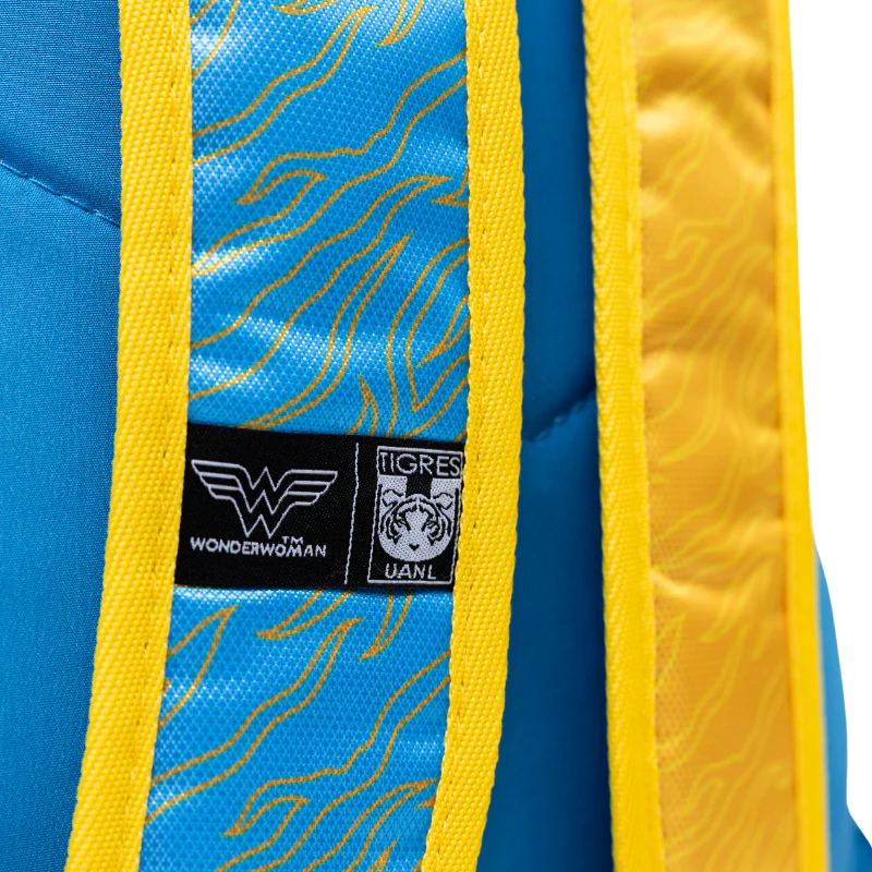MOCHILA WONDER WOMAN X TIGRES AMARILLA - Image 2