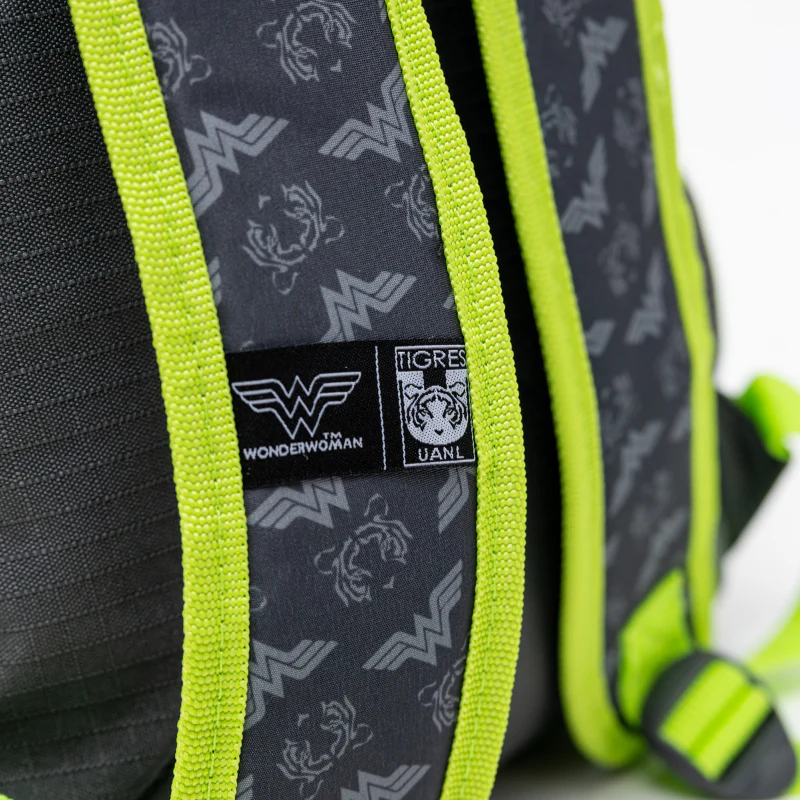 MOCHILA WONDER WOMAN X TIGRES GRIS - Image 10