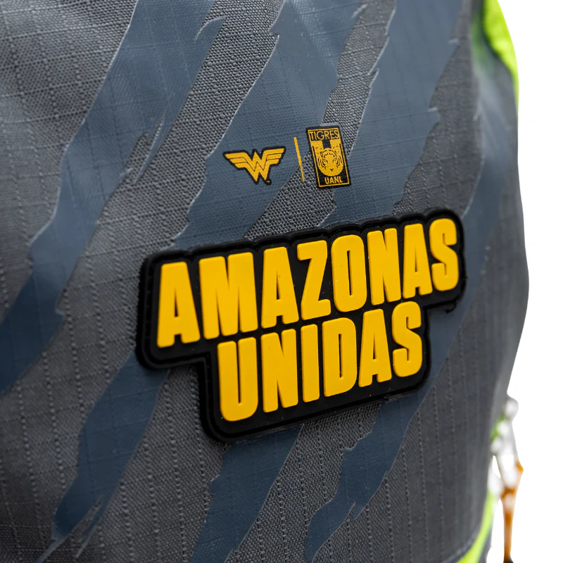 MOCHILA WONDER WOMAN X TIGRES GRIS - Image 9